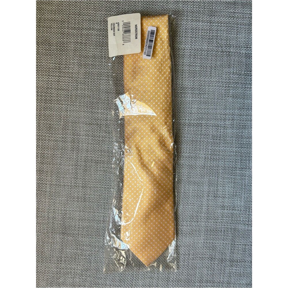NWT Nordstrom Men's Yellow White Polkadot  Neck Tie Wedding Classic
